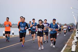 BIB: 462, 1418, 460, 034
                            <button type="button" onclick="openModal(10585748)" class="btn btn-primary btn-sm float-right btn-popup" data-toggle="modal" data-target=".modal-high-quality">
                        <i class="fas fa-shopping-cart"></i> Add to Cart
                    </button>
                                            <button type="button" onclick="isThisMe(10585748, true)" class="btn btn-success btn-sm float-right btn-popup btn-isme hidden" data-toggle="tooltip" data-placement="bottom" title="นี่คือรูปของคุณใช่ไหม คลิกที่นี่เพื่อเอาเข้าอัลบั้ม">
                        <i class="fas fa-plus"></i> Add to album
                    </button>
                    <button type="button" onclick="isThisMe(10585748, false)" class="btn btn-warning btn-sm float-right btn-popup btn-isnotme hidden">
                        <i class="fas fa-ban"></i> Remove from album
                    </button>