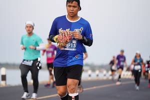 BIB: 915
                            <button type="button" onclick="openModal(10587122)" class="btn btn-primary btn-sm float-right btn-popup" data-toggle="modal" data-target=".modal-high-quality">
                        <i class="fas fa-shopping-cart"></i> Add to Cart
                    </button>
                                            <button type="button" onclick="isThisMe(10587122, true)" class="btn btn-success btn-sm float-right btn-popup btn-isme hidden" data-toggle="tooltip" data-placement="bottom" title="นี่คือรูปของคุณใช่ไหม คลิกที่นี่เพื่อเอาเข้าอัลบั้ม">
                        <i class="fas fa-plus"></i> Add to album
                    </button>
                    <button type="button" onclick="isThisMe(10587122, false)" class="btn btn-warning btn-sm float-right btn-popup btn-isnotme hidden">
                        <i class="fas fa-ban"></i> Remove from album
                    </button>