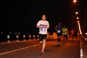 BIB: 4042
                            <button type="button" onclick="openModal(10579815)" class="btn btn-primary btn-sm float-right btn-popup" data-toggle="modal" data-target=".modal-high-quality">
                        <i class="fas fa-shopping-cart"></i> Add to Cart
                    </button>
                                            <button type="button" onclick="isThisMe(10579815, true)" class="btn btn-success btn-sm float-right btn-popup btn-isme hidden" data-toggle="tooltip" data-placement="bottom" title="นี่คือรูปของคุณใช่ไหม คลิกที่นี่เพื่อเอาเข้าอัลบั้ม">
                        <i class="fas fa-plus"></i> Add to album
                    </button>
                    <button type="button" onclick="isThisMe(10579815, false)" class="btn btn-warning btn-sm float-right btn-popup btn-isnotme hidden">
                        <i class="fas fa-ban"></i> Remove from album
                    </button>