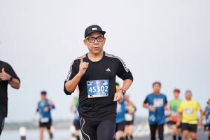 BIB: 45302
                            <button type="button" onclick="openModal(10586720)" class="btn btn-primary btn-sm float-right btn-popup" data-toggle="modal" data-target=".modal-high-quality">
                        <i class="fas fa-shopping-cart"></i> Add to Cart
                    </button>
                                            <button type="button" onclick="isThisMe(10586720, true)" class="btn btn-success btn-sm float-right btn-popup btn-isme hidden" data-toggle="tooltip" data-placement="bottom" title="นี่คือรูปของคุณใช่ไหม คลิกที่นี่เพื่อเอาเข้าอัลบั้ม">
                        <i class="fas fa-plus"></i> Add to album
                    </button>
                    <button type="button" onclick="isThisMe(10586720, false)" class="btn btn-warning btn-sm float-right btn-popup btn-isnotme hidden">
                        <i class="fas fa-ban"></i> Remove from album
                    </button>