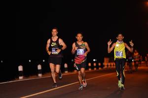 BIB: 415, 4444, 411
                            <button type="button" onclick="openModal(10579348)" class="btn btn-primary btn-sm float-right btn-popup" data-toggle="modal" data-target=".modal-high-quality">
                        <i class="fas fa-shopping-cart"></i> Add to Cart
                    </button>
                                            <button type="button" onclick="isThisMe(10579348, true)" class="btn btn-success btn-sm float-right btn-popup btn-isme hidden" data-toggle="tooltip" data-placement="bottom" title="นี่คือรูปของคุณใช่ไหม คลิกที่นี่เพื่อเอาเข้าอัลบั้ม">
                        <i class="fas fa-plus"></i> Add to album
                    </button>
                    <button type="button" onclick="isThisMe(10579348, false)" class="btn btn-warning btn-sm float-right btn-popup btn-isnotme hidden">
                        <i class="fas fa-ban"></i> Remove from album
                    </button>