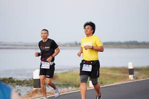 BIB: 40190, 45653
                            <button type="button" onclick="openModal(10587300)" class="btn btn-primary btn-sm float-right btn-popup" data-toggle="modal" data-target=".modal-high-quality">
                        <i class="fas fa-shopping-cart"></i> Add to Cart
                    </button>
                                            <button type="button" onclick="isThisMe(10587300, true)" class="btn btn-success btn-sm float-right btn-popup btn-isme hidden" data-toggle="tooltip" data-placement="bottom" title="นี่คือรูปของคุณใช่ไหม คลิกที่นี่เพื่อเอาเข้าอัลบั้ม">
                        <i class="fas fa-plus"></i> Add to album
                    </button>
                    <button type="button" onclick="isThisMe(10587300, false)" class="btn btn-warning btn-sm float-right btn-popup btn-isnotme hidden">
                        <i class="fas fa-ban"></i> Remove from album
                    </button>