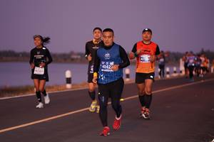 BIB: 4042, 4501
                            <button type="button" onclick="openModal(10617158)" class="btn btn-primary btn-sm float-right btn-popup" data-toggle="modal" data-target=".modal-high-quality">
                        <i class="fas fa-shopping-cart"></i> Add to Cart
                    </button>
                                            <button type="button" onclick="isThisMe(10617158, true)" class="btn btn-success btn-sm float-right btn-popup btn-isme hidden" data-toggle="tooltip" data-placement="bottom" title="นี่คือรูปของคุณใช่ไหม คลิกที่นี่เพื่อเอาเข้าอัลบั้ม">
                        <i class="fas fa-plus"></i> Add to album
                    </button>
                    <button type="button" onclick="isThisMe(10617158, false)" class="btn btn-warning btn-sm float-right btn-popup btn-isnotme hidden">
                        <i class="fas fa-ban"></i> Remove from album
                    </button>