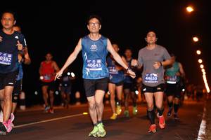 BIB: 0382, 40643, 44650
                            <button type="button" onclick="openModal(10607513)" class="btn btn-primary btn-sm float-right btn-popup" data-toggle="modal" data-target=".modal-high-quality">
                        <i class="fas fa-shopping-cart"></i> Add to Cart
                    </button>
                                            <button type="button" onclick="isThisMe(10607513, true)" class="btn btn-success btn-sm float-right btn-popup btn-isme hidden" data-toggle="tooltip" data-placement="bottom" title="นี่คือรูปของคุณใช่ไหม คลิกที่นี่เพื่อเอาเข้าอัลบั้ม">
                        <i class="fas fa-plus"></i> Add to album
                    </button>
                    <button type="button" onclick="isThisMe(10607513, false)" class="btn btn-warning btn-sm float-right btn-popup btn-isnotme hidden">
                        <i class="fas fa-ban"></i> Remove from album
                    </button>