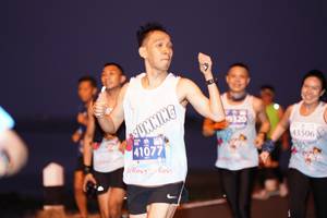 BIB: 41077, 0320, 43506
                            <button type="button" onclick="openModal(10614155)" class="btn btn-primary btn-sm float-right btn-popup" data-toggle="modal" data-target=".modal-high-quality">
                        <i class="fas fa-shopping-cart"></i> Add to Cart
                    </button>
                                            <button type="button" onclick="isThisMe(10614155, true)" class="btn btn-success btn-sm float-right btn-popup btn-isme hidden" data-toggle="tooltip" data-placement="bottom" title="นี่คือรูปของคุณใช่ไหม คลิกที่นี่เพื่อเอาเข้าอัลบั้ม">
                        <i class="fas fa-plus"></i> Add to album
                    </button>
                    <button type="button" onclick="isThisMe(10614155, false)" class="btn btn-warning btn-sm float-right btn-popup btn-isnotme hidden">
                        <i class="fas fa-ban"></i> Remove from album
                    </button>