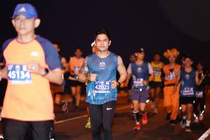 BIB: 45134
                            <button type="button" onclick="openModal(10612813)" class="btn btn-primary btn-sm float-right btn-popup" data-toggle="modal" data-target=".modal-high-quality">
                        <i class="fas fa-shopping-cart"></i> Add to Cart
                    </button>
                                            <button type="button" onclick="isThisMe(10612813, true)" class="btn btn-success btn-sm float-right btn-popup btn-isme hidden" data-toggle="tooltip" data-placement="bottom" title="นี่คือรูปของคุณใช่ไหม คลิกที่นี่เพื่อเอาเข้าอัลบั้ม">
                        <i class="fas fa-plus"></i> Add to album
                    </button>
                    <button type="button" onclick="isThisMe(10612813, false)" class="btn btn-warning btn-sm float-right btn-popup btn-isnotme hidden">
                        <i class="fas fa-ban"></i> Remove from album
                    </button>