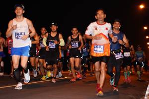 BIB: 4120, 40593, 302, 40333, 41886, 42004, 3617
                            <button type="button" onclick="openModal(10607011)" class="btn btn-primary btn-sm float-right btn-popup" data-toggle="modal" data-target=".modal-high-quality">
                        <i class="fas fa-shopping-cart"></i> Add to Cart
                    </button>
                                            <button type="button" onclick="isThisMe(10607011, true)" class="btn btn-success btn-sm float-right btn-popup btn-isme hidden" data-toggle="tooltip" data-placement="bottom" title="นี่คือรูปของคุณใช่ไหม คลิกที่นี่เพื่อเอาเข้าอัลบั้ม">
                        <i class="fas fa-plus"></i> Add to album
                    </button>
                    <button type="button" onclick="isThisMe(10607011, false)" class="btn btn-warning btn-sm float-right btn-popup btn-isnotme hidden">
                        <i class="fas fa-ban"></i> Remove from album
                    </button>