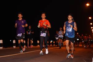BIB: 40704, 41211, 80613
                            <button type="button" onclick="openModal(10608976)" class="btn btn-primary btn-sm float-right btn-popup" data-toggle="modal" data-target=".modal-high-quality">
                        <i class="fas fa-shopping-cart"></i> Add to Cart
                    </button>
                                            <button type="button" onclick="isThisMe(10608976, true)" class="btn btn-success btn-sm float-right btn-popup btn-isme hidden" data-toggle="tooltip" data-placement="bottom" title="นี่คือรูปของคุณใช่ไหม คลิกที่นี่เพื่อเอาเข้าอัลบั้ม">
                        <i class="fas fa-plus"></i> Add to album
                    </button>
                    <button type="button" onclick="isThisMe(10608976, false)" class="btn btn-warning btn-sm float-right btn-popup btn-isnotme hidden">
                        <i class="fas fa-ban"></i> Remove from album
                    </button>