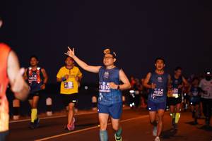BIB: 4952, 41630, 41206
                            <button type="button" onclick="openModal(10613291)" class="btn btn-primary btn-sm float-right btn-popup" data-toggle="modal" data-target=".modal-high-quality">
                        <i class="fas fa-shopping-cart"></i> Add to Cart
                    </button>
                                            <button type="button" onclick="isThisMe(10613291, true)" class="btn btn-success btn-sm float-right btn-popup btn-isme hidden" data-toggle="tooltip" data-placement="bottom" title="นี่คือรูปของคุณใช่ไหม คลิกที่นี่เพื่อเอาเข้าอัลบั้ม">
                        <i class="fas fa-plus"></i> Add to album
                    </button>
                    <button type="button" onclick="isThisMe(10613291, false)" class="btn btn-warning btn-sm float-right btn-popup btn-isnotme hidden">
                        <i class="fas fa-ban"></i> Remove from album
                    </button>