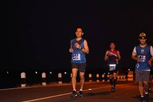 BIB: 455, 4531
                            <button type="button" onclick="openModal(10612485)" class="btn btn-primary btn-sm float-right btn-popup" data-toggle="modal" data-target=".modal-high-quality">
                        <i class="fas fa-shopping-cart"></i> Add to Cart
                    </button>
                                            <button type="button" onclick="isThisMe(10612485, true)" class="btn btn-success btn-sm float-right btn-popup btn-isme hidden" data-toggle="tooltip" data-placement="bottom" title="นี่คือรูปของคุณใช่ไหม คลิกที่นี่เพื่อเอาเข้าอัลบั้ม">
                        <i class="fas fa-plus"></i> Add to album
                    </button>
                    <button type="button" onclick="isThisMe(10612485, false)" class="btn btn-warning btn-sm float-right btn-popup btn-isnotme hidden">
                        <i class="fas fa-ban"></i> Remove from album
                    </button>