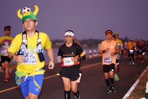 BIB: 1356, 44599, 100
                            <button type="button" onclick="openModal(10616505)" class="btn btn-primary btn-sm float-right btn-popup" data-toggle="modal" data-target=".modal-high-quality">
                        <i class="fas fa-shopping-cart"></i> Add to Cart
                    </button>
                                            <button type="button" onclick="isThisMe(10616505, true)" class="btn btn-success btn-sm float-right btn-popup btn-isme hidden" data-toggle="tooltip" data-placement="bottom" title="นี่คือรูปของคุณใช่ไหม คลิกที่นี่เพื่อเอาเข้าอัลบั้ม">
                        <i class="fas fa-plus"></i> Add to album
                    </button>
                    <button type="button" onclick="isThisMe(10616505, false)" class="btn btn-warning btn-sm float-right btn-popup btn-isnotme hidden">
                        <i class="fas fa-ban"></i> Remove from album
                    </button>