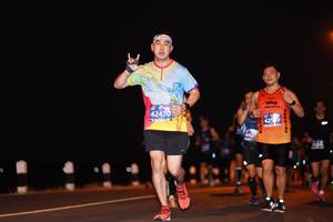 BIB: 42470, 425
                            <button type="button" onclick="openModal(10611724)" class="btn btn-primary btn-sm float-right btn-popup" data-toggle="modal" data-target=".modal-high-quality">
                        <i class="fas fa-shopping-cart"></i> Add to Cart
                    </button>
                                            <button type="button" onclick="isThisMe(10611724, true)" class="btn btn-success btn-sm float-right btn-popup btn-isme hidden" data-toggle="tooltip" data-placement="bottom" title="นี่คือรูปของคุณใช่ไหม คลิกที่นี่เพื่อเอาเข้าอัลบั้ม">
                        <i class="fas fa-plus"></i> Add to album
                    </button>
                    <button type="button" onclick="isThisMe(10611724, false)" class="btn btn-warning btn-sm float-right btn-popup btn-isnotme hidden">
                        <i class="fas fa-ban"></i> Remove from album
                    </button>