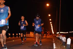 BIB: 4233, 41961
                            <button type="button" onclick="openModal(10604301)" class="btn btn-primary btn-sm float-right btn-popup" data-toggle="modal" data-target=".modal-high-quality">
                        <i class="fas fa-shopping-cart"></i> Add to Cart
                    </button>
                                            <button type="button" onclick="isThisMe(10604301, true)" class="btn btn-success btn-sm float-right btn-popup btn-isme hidden" data-toggle="tooltip" data-placement="bottom" title="นี่คือรูปของคุณใช่ไหม คลิกที่นี่เพื่อเอาเข้าอัลบั้ม">
                        <i class="fas fa-plus"></i> Add to album
                    </button>
                    <button type="button" onclick="isThisMe(10604301, false)" class="btn btn-warning btn-sm float-right btn-popup btn-isnotme hidden">
                        <i class="fas fa-ban"></i> Remove from album
                    </button>