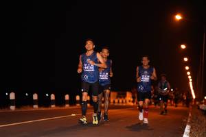 BIB: 44186, 44555, 45486
                            <button type="button" onclick="openModal(10607770)" class="btn btn-primary btn-sm float-right btn-popup" data-toggle="modal" data-target=".modal-high-quality">
                        <i class="fas fa-shopping-cart"></i> Add to Cart
                    </button>
                                            <button type="button" onclick="isThisMe(10607770, true)" class="btn btn-success btn-sm float-right btn-popup btn-isme hidden" data-toggle="tooltip" data-placement="bottom" title="นี่คือรูปของคุณใช่ไหม คลิกที่นี่เพื่อเอาเข้าอัลบั้ม">
                        <i class="fas fa-plus"></i> Add to album
                    </button>
                    <button type="button" onclick="isThisMe(10607770, false)" class="btn btn-warning btn-sm float-right btn-popup btn-isnotme hidden">
                        <i class="fas fa-ban"></i> Remove from album
                    </button>