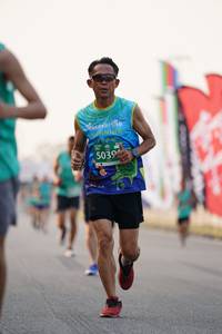 BIB: 5039
                            <button type="button" onclick="openModal(10465907)" class="btn btn-primary btn-sm float-right btn-popup" data-toggle="modal" data-target=".modal-high-quality">
                        <i class="fas fa-shopping-cart"></i> Add to Cart
                    </button>
                                            <button type="button" onclick="isThisMe(10465907, true)" class="btn btn-success btn-sm float-right btn-popup btn-isme hidden" data-toggle="tooltip" data-placement="bottom" title="นี่คือรูปของคุณใช่ไหม คลิกที่นี่เพื่อเอาเข้าอัลบั้ม">
                        <i class="fas fa-plus"></i> Add to album
                    </button>
                    <button type="button" onclick="isThisMe(10465907, false)" class="btn btn-warning btn-sm float-right btn-popup btn-isnotme hidden">
                        <i class="fas fa-ban"></i> Remove from album
                    </button>