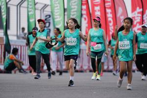 BIB: 50572, 52250
                            <button type="button" onclick="openModal(10490744)" class="btn btn-primary btn-sm float-right btn-popup" data-toggle="modal" data-target=".modal-high-quality">
                        <i class="fas fa-shopping-cart"></i> Add to Cart
                    </button>
                                            <button type="button" onclick="isThisMe(10490744, true)" class="btn btn-success btn-sm float-right btn-popup btn-isme hidden" data-toggle="tooltip" data-placement="bottom" title="นี่คือรูปของคุณใช่ไหม คลิกที่นี่เพื่อเอาเข้าอัลบั้ม">
                        <i class="fas fa-plus"></i> Add to album
                    </button>
                    <button type="button" onclick="isThisMe(10490744, false)" class="btn btn-warning btn-sm float-right btn-popup btn-isnotme hidden">
                        <i class="fas fa-ban"></i> Remove from album
                    </button>