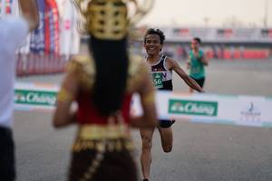 BIB: 556
                            <button type="button" onclick="openModal(10462515)" class="btn btn-primary btn-sm float-right btn-popup" data-toggle="modal" data-target=".modal-high-quality">
                        <i class="fas fa-shopping-cart"></i> Add to Cart
                    </button>
                                            <button type="button" onclick="isThisMe(10462515, true)" class="btn btn-success btn-sm float-right btn-popup btn-isme hidden" data-toggle="tooltip" data-placement="bottom" title="นี่คือรูปของคุณใช่ไหม คลิกที่นี่เพื่อเอาเข้าอัลบั้ม">
                        <i class="fas fa-plus"></i> Add to album
                    </button>
                    <button type="button" onclick="isThisMe(10462515, false)" class="btn btn-warning btn-sm float-right btn-popup btn-isnotme hidden">
                        <i class="fas fa-ban"></i> Remove from album
                    </button>