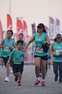 BIB: 5257, 52746, 510, 51512
                            <button type="button" onclick="openModal(10483306)" class="btn btn-primary btn-sm float-right btn-popup" data-toggle="modal" data-target=".modal-high-quality">
                        <i class="fas fa-shopping-cart"></i> Add to Cart
                    </button>
                                            <button type="button" onclick="isThisMe(10483306, true)" class="btn btn-success btn-sm float-right btn-popup btn-isme hidden" data-toggle="tooltip" data-placement="bottom" title="นี่คือรูปของคุณใช่ไหม คลิกที่นี่เพื่อเอาเข้าอัลบั้ม">
                        <i class="fas fa-plus"></i> Add to album
                    </button>
                    <button type="button" onclick="isThisMe(10483306, false)" class="btn btn-warning btn-sm float-right btn-popup btn-isnotme hidden">
                        <i class="fas fa-ban"></i> Remove from album
                    </button>