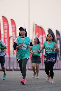 BIB: 764, 51625
                            <button type="button" onclick="openModal(10482501)" class="btn btn-primary btn-sm float-right btn-popup" data-toggle="modal" data-target=".modal-high-quality">
                        <i class="fas fa-shopping-cart"></i> Add to Cart
                    </button>
                                            <button type="button" onclick="isThisMe(10482501, true)" class="btn btn-success btn-sm float-right btn-popup btn-isme hidden" data-toggle="tooltip" data-placement="bottom" title="นี่คือรูปของคุณใช่ไหม คลิกที่นี่เพื่อเอาเข้าอัลบั้ม">
                        <i class="fas fa-plus"></i> Add to album
                    </button>
                    <button type="button" onclick="isThisMe(10482501, false)" class="btn btn-warning btn-sm float-right btn-popup btn-isnotme hidden">
                        <i class="fas fa-ban"></i> Remove from album
                    </button>