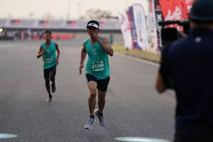 BIB: 51588
                            <button type="button" onclick="openModal(10463719)" class="btn btn-primary btn-sm float-right btn-popup" data-toggle="modal" data-target=".modal-high-quality">
                        <i class="fas fa-shopping-cart"></i> Add to Cart
                    </button>
                                            <button type="button" onclick="isThisMe(10463719, true)" class="btn btn-success btn-sm float-right btn-popup btn-isme hidden" data-toggle="tooltip" data-placement="bottom" title="นี่คือรูปของคุณใช่ไหม คลิกที่นี่เพื่อเอาเข้าอัลบั้ม">
                        <i class="fas fa-plus"></i> Add to album
                    </button>
                    <button type="button" onclick="isThisMe(10463719, false)" class="btn btn-warning btn-sm float-right btn-popup btn-isnotme hidden">
                        <i class="fas fa-ban"></i> Remove from album
                    </button>