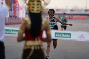 BIB: 1556
                            <button type="button" onclick="openModal(10462498)" class="btn btn-primary btn-sm float-right btn-popup" data-toggle="modal" data-target=".modal-high-quality">
                        <i class="fas fa-shopping-cart"></i> Add to Cart
                    </button>
                                            <button type="button" onclick="isThisMe(10462498, true)" class="btn btn-success btn-sm float-right btn-popup btn-isme hidden" data-toggle="tooltip" data-placement="bottom" title="นี่คือรูปของคุณใช่ไหม คลิกที่นี่เพื่อเอาเข้าอัลบั้ม">
                        <i class="fas fa-plus"></i> Add to album
                    </button>
                    <button type="button" onclick="isThisMe(10462498, false)" class="btn btn-warning btn-sm float-right btn-popup btn-isnotme hidden">
                        <i class="fas fa-ban"></i> Remove from album
                    </button>