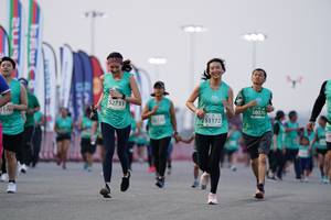 BIB: 2731, 50070, 53172
                            <button type="button" onclick="openModal(10490908)" class="btn btn-primary btn-sm float-right btn-popup" data-toggle="modal" data-target=".modal-high-quality">
                        <i class="fas fa-shopping-cart"></i> Add to Cart
                    </button>
                                            <button type="button" onclick="isThisMe(10490908, true)" class="btn btn-success btn-sm float-right btn-popup btn-isme hidden" data-toggle="tooltip" data-placement="bottom" title="นี่คือรูปของคุณใช่ไหม คลิกที่นี่เพื่อเอาเข้าอัลบั้ม">
                        <i class="fas fa-plus"></i> Add to album
                    </button>
                    <button type="button" onclick="isThisMe(10490908, false)" class="btn btn-warning btn-sm float-right btn-popup btn-isnotme hidden">
                        <i class="fas fa-ban"></i> Remove from album
                    </button>