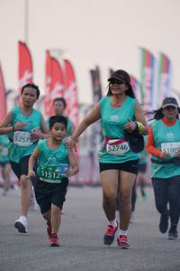 BIB: 52573, 109, 52746
                            <button type="button" onclick="openModal(10483292)" class="btn btn-primary btn-sm float-right btn-popup" data-toggle="modal" data-target=".modal-high-quality">
                        <i class="fas fa-shopping-cart"></i> Add to Cart
                    </button>
                                            <button type="button" onclick="isThisMe(10483292, true)" class="btn btn-success btn-sm float-right btn-popup btn-isme hidden" data-toggle="tooltip" data-placement="bottom" title="นี่คือรูปของคุณใช่ไหม คลิกที่นี่เพื่อเอาเข้าอัลบั้ม">
                        <i class="fas fa-plus"></i> Add to album
                    </button>
                    <button type="button" onclick="isThisMe(10483292, false)" class="btn btn-warning btn-sm float-right btn-popup btn-isnotme hidden">
                        <i class="fas fa-ban"></i> Remove from album
                    </button>