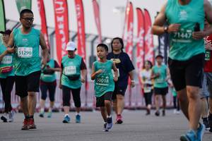 BIB: 71447, 51290, 3240, 73050, 0018
                            <button type="button" onclick="openModal(10489881)" class="btn btn-primary btn-sm float-right btn-popup" data-toggle="modal" data-target=".modal-high-quality">
                        <i class="fas fa-shopping-cart"></i> Add to Cart
                    </button>
                                            <button type="button" onclick="isThisMe(10489881, true)" class="btn btn-success btn-sm float-right btn-popup btn-isme hidden" data-toggle="tooltip" data-placement="bottom" title="นี่คือรูปของคุณใช่ไหม คลิกที่นี่เพื่อเอาเข้าอัลบั้ม">
                        <i class="fas fa-plus"></i> Add to album
                    </button>
                    <button type="button" onclick="isThisMe(10489881, false)" class="btn btn-warning btn-sm float-right btn-popup btn-isnotme hidden">
                        <i class="fas fa-ban"></i> Remove from album
                    </button>