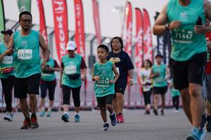 BIB: 71447, 51290, 3240, 73050, 0018
                            <button type="button" onclick="openModal(10489883)" class="btn btn-primary btn-sm float-right btn-popup" data-toggle="modal" data-target=".modal-high-quality">
                        <i class="fas fa-shopping-cart"></i> Add to Cart
                    </button>
                                            <button type="button" onclick="isThisMe(10489883, true)" class="btn btn-success btn-sm float-right btn-popup btn-isme hidden" data-toggle="tooltip" data-placement="bottom" title="นี่คือรูปของคุณใช่ไหม คลิกที่นี่เพื่อเอาเข้าอัลบั้ม">
                        <i class="fas fa-plus"></i> Add to album
                    </button>
                    <button type="button" onclick="isThisMe(10489883, false)" class="btn btn-warning btn-sm float-right btn-popup btn-isnotme hidden">
                        <i class="fas fa-ban"></i> Remove from album
                    </button>