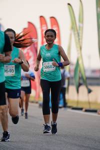 BIB: 50602, 0640
                            <button type="button" onclick="openModal(10468384)" class="btn btn-primary btn-sm float-right btn-popup" data-toggle="modal" data-target=".modal-high-quality">
                        <i class="fas fa-shopping-cart"></i> Add to Cart
                    </button>
                                            <button type="button" onclick="isThisMe(10468384, true)" class="btn btn-success btn-sm float-right btn-popup btn-isme hidden" data-toggle="tooltip" data-placement="bottom" title="นี่คือรูปของคุณใช่ไหม คลิกที่นี่เพื่อเอาเข้าอัลบั้ม">
                        <i class="fas fa-plus"></i> Add to album
                    </button>
                    <button type="button" onclick="isThisMe(10468384, false)" class="btn btn-warning btn-sm float-right btn-popup btn-isnotme hidden">
                        <i class="fas fa-ban"></i> Remove from album
                    </button>