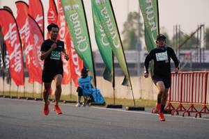 BIB: 52473, 1210
                            <button type="button" onclick="openModal(10464602)" class="btn btn-primary btn-sm float-right btn-popup" data-toggle="modal" data-target=".modal-high-quality">
                        <i class="fas fa-shopping-cart"></i> Add to Cart
                    </button>
                                            <button type="button" onclick="isThisMe(10464602, true)" class="btn btn-success btn-sm float-right btn-popup btn-isme hidden" data-toggle="tooltip" data-placement="bottom" title="นี่คือรูปของคุณใช่ไหม คลิกที่นี่เพื่อเอาเข้าอัลบั้ม">
                        <i class="fas fa-plus"></i> Add to album
                    </button>
                    <button type="button" onclick="isThisMe(10464602, false)" class="btn btn-warning btn-sm float-right btn-popup btn-isnotme hidden">
                        <i class="fas fa-ban"></i> Remove from album
                    </button>