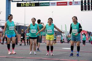 BIB: 175711, 50758, 50610, 50768, 0763
                            <button type="button" onclick="openModal(10491019)" class="btn btn-primary btn-sm float-right btn-popup" data-toggle="modal" data-target=".modal-high-quality">
                        <i class="fas fa-shopping-cart"></i> Add to Cart
                    </button>
                                            <button type="button" onclick="isThisMe(10491019, true)" class="btn btn-success btn-sm float-right btn-popup btn-isme hidden" data-toggle="tooltip" data-placement="bottom" title="นี่คือรูปของคุณใช่ไหม คลิกที่นี่เพื่อเอาเข้าอัลบั้ม">
                        <i class="fas fa-plus"></i> Add to album
                    </button>
                    <button type="button" onclick="isThisMe(10491019, false)" class="btn btn-warning btn-sm float-right btn-popup btn-isnotme hidden">
                        <i class="fas fa-ban"></i> Remove from album
                    </button>