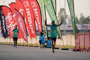 BIB: 1890
                            <button type="button" onclick="openModal(10464842)" class="btn btn-primary btn-sm float-right btn-popup" data-toggle="modal" data-target=".modal-high-quality">
                        <i class="fas fa-shopping-cart"></i> Add to Cart
                    </button>
                                            <button type="button" onclick="isThisMe(10464842, true)" class="btn btn-success btn-sm float-right btn-popup btn-isme hidden" data-toggle="tooltip" data-placement="bottom" title="นี่คือรูปของคุณใช่ไหม คลิกที่นี่เพื่อเอาเข้าอัลบั้ม">
                        <i class="fas fa-plus"></i> Add to album
                    </button>
                    <button type="button" onclick="isThisMe(10464842, false)" class="btn btn-warning btn-sm float-right btn-popup btn-isnotme hidden">
                        <i class="fas fa-ban"></i> Remove from album
                    </button>