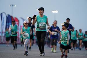 BIB: 52935, 52263, 51524
                            <button type="button" onclick="openModal(10492373)" class="btn btn-primary btn-sm float-right btn-popup" data-toggle="modal" data-target=".modal-high-quality">
                        <i class="fas fa-shopping-cart"></i> Add to Cart
                    </button>
                                            <button type="button" onclick="isThisMe(10492373, true)" class="btn btn-success btn-sm float-right btn-popup btn-isme hidden" data-toggle="tooltip" data-placement="bottom" title="นี่คือรูปของคุณใช่ไหม คลิกที่นี่เพื่อเอาเข้าอัลบั้ม">
                        <i class="fas fa-plus"></i> Add to album
                    </button>
                    <button type="button" onclick="isThisMe(10492373, false)" class="btn btn-warning btn-sm float-right btn-popup btn-isnotme hidden">
                        <i class="fas fa-ban"></i> Remove from album
                    </button>