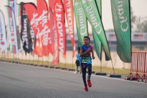 BIB: 2069
                            <button type="button" onclick="openModal(10464092)" class="btn btn-primary btn-sm float-right btn-popup" data-toggle="modal" data-target=".modal-high-quality">
                        <i class="fas fa-shopping-cart"></i> Add to Cart
                    </button>
                                            <button type="button" onclick="isThisMe(10464092, true)" class="btn btn-success btn-sm float-right btn-popup btn-isme hidden" data-toggle="tooltip" data-placement="bottom" title="นี่คือรูปของคุณใช่ไหม คลิกที่นี่เพื่อเอาเข้าอัลบั้ม">
                        <i class="fas fa-plus"></i> Add to album
                    </button>
                    <button type="button" onclick="isThisMe(10464092, false)" class="btn btn-warning btn-sm float-right btn-popup btn-isnotme hidden">
                        <i class="fas fa-ban"></i> Remove from album
                    </button>