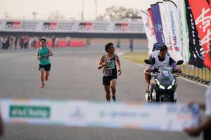 BIB: 
                            <button type="button" onclick="openModal(10462396)" class="btn btn-primary btn-sm float-right btn-popup" data-toggle="modal" data-target=".modal-high-quality">
                        <i class="fas fa-shopping-cart"></i> Add to Cart
                    </button>
                                            <button type="button" onclick="isThisMe(10462396, true)" class="btn btn-success btn-sm float-right btn-popup btn-isme hidden" data-toggle="tooltip" data-placement="bottom" title="นี่คือรูปของคุณใช่ไหม คลิกที่นี่เพื่อเอาเข้าอัลบั้ม">
                        <i class="fas fa-plus"></i> Add to album
                    </button>
                    <button type="button" onclick="isThisMe(10462396, false)" class="btn btn-warning btn-sm float-right btn-popup btn-isnotme hidden">
                        <i class="fas fa-ban"></i> Remove from album
                    </button>