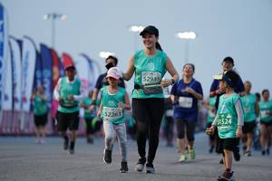 BIB: 52935, 52263, 51524
                            <button type="button" onclick="openModal(10492369)" class="btn btn-primary btn-sm float-right btn-popup" data-toggle="modal" data-target=".modal-high-quality">
                        <i class="fas fa-shopping-cart"></i> Add to Cart
                    </button>
                                            <button type="button" onclick="isThisMe(10492369, true)" class="btn btn-success btn-sm float-right btn-popup btn-isme hidden" data-toggle="tooltip" data-placement="bottom" title="นี่คือรูปของคุณใช่ไหม คลิกที่นี่เพื่อเอาเข้าอัลบั้ม">
                        <i class="fas fa-plus"></i> Add to album
                    </button>
                    <button type="button" onclick="isThisMe(10492369, false)" class="btn btn-warning btn-sm float-right btn-popup btn-isnotme hidden">
                        <i class="fas fa-ban"></i> Remove from album
                    </button>