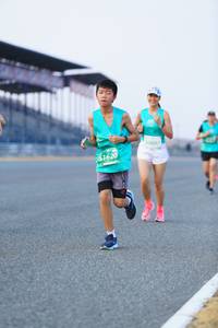 BIB: 50607, 51620
                            <button type="button" onclick="openModal(10452246)" class="btn btn-primary btn-sm float-right btn-popup" data-toggle="modal" data-target=".modal-high-quality">
                        <i class="fas fa-shopping-cart"></i> Add to Cart
                    </button>
                                            <button type="button" onclick="isThisMe(10452246, true)" class="btn btn-success btn-sm float-right btn-popup btn-isme hidden" data-toggle="tooltip" data-placement="bottom" title="นี่คือรูปของคุณใช่ไหม คลิกที่นี่เพื่อเอาเข้าอัลบั้ม">
                        <i class="fas fa-plus"></i> Add to album
                    </button>
                    <button type="button" onclick="isThisMe(10452246, false)" class="btn btn-warning btn-sm float-right btn-popup btn-isnotme hidden">
                        <i class="fas fa-ban"></i> Remove from album
                    </button>