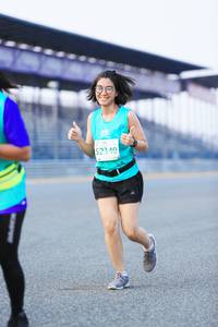 BIB: 523
                            <button type="button" onclick="openModal(10452949)" class="btn btn-primary btn-sm float-right btn-popup" data-toggle="modal" data-target=".modal-high-quality">
                        <i class="fas fa-shopping-cart"></i> Add to Cart
                    </button>
                                            <button type="button" onclick="isThisMe(10452949, true)" class="btn btn-success btn-sm float-right btn-popup btn-isme hidden" data-toggle="tooltip" data-placement="bottom" title="นี่คือรูปของคุณใช่ไหม คลิกที่นี่เพื่อเอาเข้าอัลบั้ม">
                        <i class="fas fa-plus"></i> Add to album
                    </button>
                    <button type="button" onclick="isThisMe(10452949, false)" class="btn btn-warning btn-sm float-right btn-popup btn-isnotme hidden">
                        <i class="fas fa-ban"></i> Remove from album
                    </button>