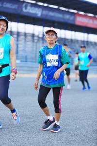 BIB: 46100
                            <button type="button" onclick="openModal(10502493)" class="btn btn-primary btn-sm float-right btn-popup" data-toggle="modal" data-target=".modal-high-quality">
                        <i class="fas fa-shopping-cart"></i> Add to Cart
                    </button>
                                            <button type="button" onclick="isThisMe(10502493, true)" class="btn btn-success btn-sm float-right btn-popup btn-isme hidden" data-toggle="tooltip" data-placement="bottom" title="นี่คือรูปของคุณใช่ไหม คลิกที่นี่เพื่อเอาเข้าอัลบั้ม">
                        <i class="fas fa-plus"></i> Add to album
                    </button>
                    <button type="button" onclick="isThisMe(10502493, false)" class="btn btn-warning btn-sm float-right btn-popup btn-isnotme hidden">
                        <i class="fas fa-ban"></i> Remove from album
                    </button>