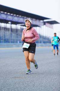 BIB: 0994
                            <button type="button" onclick="openModal(10461638)" class="btn btn-primary btn-sm float-right btn-popup" data-toggle="modal" data-target=".modal-high-quality">
                        <i class="fas fa-shopping-cart"></i> Add to Cart
                    </button>
                                            <button type="button" onclick="isThisMe(10461638, true)" class="btn btn-success btn-sm float-right btn-popup btn-isme hidden" data-toggle="tooltip" data-placement="bottom" title="นี่คือรูปของคุณใช่ไหม คลิกที่นี่เพื่อเอาเข้าอัลบั้ม">
                        <i class="fas fa-plus"></i> Add to album
                    </button>
                    <button type="button" onclick="isThisMe(10461638, false)" class="btn btn-warning btn-sm float-right btn-popup btn-isnotme hidden">
                        <i class="fas fa-ban"></i> Remove from album
                    </button>