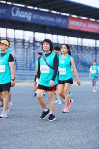 BIB: 51200, 2467, 069
                            <button type="button" onclick="openModal(10495583)" class="btn btn-primary btn-sm float-right btn-popup" data-toggle="modal" data-target=".modal-high-quality">
                        <i class="fas fa-shopping-cart"></i> Add to Cart
                    </button>
                                            <button type="button" onclick="isThisMe(10495583, true)" class="btn btn-success btn-sm float-right btn-popup btn-isme hidden" data-toggle="tooltip" data-placement="bottom" title="นี่คือรูปของคุณใช่ไหม คลิกที่นี่เพื่อเอาเข้าอัลบั้ม">
                        <i class="fas fa-plus"></i> Add to album
                    </button>
                    <button type="button" onclick="isThisMe(10495583, false)" class="btn btn-warning btn-sm float-right btn-popup btn-isnotme hidden">
                        <i class="fas fa-ban"></i> Remove from album
                    </button>