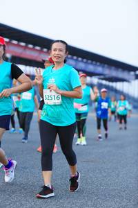 BIB: 52516
                            <button type="button" onclick="openModal(10502321)" class="btn btn-primary btn-sm float-right btn-popup" data-toggle="modal" data-target=".modal-high-quality">
                        <i class="fas fa-shopping-cart"></i> Add to Cart
                    </button>
                                            <button type="button" onclick="isThisMe(10502321, true)" class="btn btn-success btn-sm float-right btn-popup btn-isme hidden" data-toggle="tooltip" data-placement="bottom" title="นี่คือรูปของคุณใช่ไหม คลิกที่นี่เพื่อเอาเข้าอัลบั้ม">
                        <i class="fas fa-plus"></i> Add to album
                    </button>
                    <button type="button" onclick="isThisMe(10502321, false)" class="btn btn-warning btn-sm float-right btn-popup btn-isnotme hidden">
                        <i class="fas fa-ban"></i> Remove from album
                    </button>