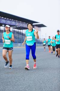 BIB: 52428, 50710
                            <button type="button" onclick="openModal(10456294)" class="btn btn-primary btn-sm float-right btn-popup" data-toggle="modal" data-target=".modal-high-quality">
                        <i class="fas fa-shopping-cart"></i> Add to Cart
                    </button>
                                            <button type="button" onclick="isThisMe(10456294, true)" class="btn btn-success btn-sm float-right btn-popup btn-isme hidden" data-toggle="tooltip" data-placement="bottom" title="นี่คือรูปของคุณใช่ไหม คลิกที่นี่เพื่อเอาเข้าอัลบั้ม">
                        <i class="fas fa-plus"></i> Add to album
                    </button>
                    <button type="button" onclick="isThisMe(10456294, false)" class="btn btn-warning btn-sm float-right btn-popup btn-isnotme hidden">
                        <i class="fas fa-ban"></i> Remove from album
                    </button>