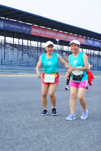 BIB: 238
                            <button type="button" onclick="openModal(10494452)" class="btn btn-primary btn-sm float-right btn-popup" data-toggle="modal" data-target=".modal-high-quality">
                        <i class="fas fa-shopping-cart"></i> Add to Cart
                    </button>
                                            <button type="button" onclick="isThisMe(10494452, true)" class="btn btn-success btn-sm float-right btn-popup btn-isme hidden" data-toggle="tooltip" data-placement="bottom" title="นี่คือรูปของคุณใช่ไหม คลิกที่นี่เพื่อเอาเข้าอัลบั้ม">
                        <i class="fas fa-plus"></i> Add to album
                    </button>
                    <button type="button" onclick="isThisMe(10494452, false)" class="btn btn-warning btn-sm float-right btn-popup btn-isnotme hidden">
                        <i class="fas fa-ban"></i> Remove from album
                    </button>