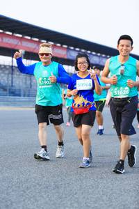 BIB: 1902, 50968, 51626
                            <button type="button" onclick="openModal(10489565)" class="btn btn-primary btn-sm float-right btn-popup" data-toggle="modal" data-target=".modal-high-quality">
                        <i class="fas fa-shopping-cart"></i> Add to Cart
                    </button>
                                            <button type="button" onclick="isThisMe(10489565, true)" class="btn btn-success btn-sm float-right btn-popup btn-isme hidden" data-toggle="tooltip" data-placement="bottom" title="นี่คือรูปของคุณใช่ไหม คลิกที่นี่เพื่อเอาเข้าอัลบั้ม">
                        <i class="fas fa-plus"></i> Add to album
                    </button>
                    <button type="button" onclick="isThisMe(10489565, false)" class="btn btn-warning btn-sm float-right btn-popup btn-isnotme hidden">
                        <i class="fas fa-ban"></i> Remove from album
                    </button>