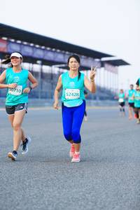 BIB: 50710, 52428
                            <button type="button" onclick="openModal(10456307)" class="btn btn-primary btn-sm float-right btn-popup" data-toggle="modal" data-target=".modal-high-quality">
                        <i class="fas fa-shopping-cart"></i> Add to Cart
                    </button>
                                            <button type="button" onclick="isThisMe(10456307, true)" class="btn btn-success btn-sm float-right btn-popup btn-isme hidden" data-toggle="tooltip" data-placement="bottom" title="นี่คือรูปของคุณใช่ไหม คลิกที่นี่เพื่อเอาเข้าอัลบั้ม">
                        <i class="fas fa-plus"></i> Add to album
                    </button>
                    <button type="button" onclick="isThisMe(10456307, false)" class="btn btn-warning btn-sm float-right btn-popup btn-isnotme hidden">
                        <i class="fas fa-ban"></i> Remove from album
                    </button>