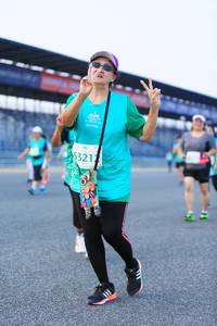 BIB: 5321
                            <button type="button" onclick="openModal(10496672)" class="btn btn-primary btn-sm float-right btn-popup" data-toggle="modal" data-target=".modal-high-quality">
                        <i class="fas fa-shopping-cart"></i> Add to Cart
                    </button>
                                            <button type="button" onclick="isThisMe(10496672, true)" class="btn btn-success btn-sm float-right btn-popup btn-isme hidden" data-toggle="tooltip" data-placement="bottom" title="นี่คือรูปของคุณใช่ไหม คลิกที่นี่เพื่อเอาเข้าอัลบั้ม">
                        <i class="fas fa-plus"></i> Add to album
                    </button>
                    <button type="button" onclick="isThisMe(10496672, false)" class="btn btn-warning btn-sm float-right btn-popup btn-isnotme hidden">
                        <i class="fas fa-ban"></i> Remove from album
                    </button>