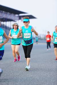 BIB: 52391, 112
                            <button type="button" onclick="openModal(10474383)" class="btn btn-primary btn-sm float-right btn-popup" data-toggle="modal" data-target=".modal-high-quality">
                        <i class="fas fa-shopping-cart"></i> Add to Cart
                    </button>
                                            <button type="button" onclick="isThisMe(10474383, true)" class="btn btn-success btn-sm float-right btn-popup btn-isme hidden" data-toggle="tooltip" data-placement="bottom" title="นี่คือรูปของคุณใช่ไหม คลิกที่นี่เพื่อเอาเข้าอัลบั้ม">
                        <i class="fas fa-plus"></i> Add to album
                    </button>
                    <button type="button" onclick="isThisMe(10474383, false)" class="btn btn-warning btn-sm float-right btn-popup btn-isnotme hidden">
                        <i class="fas fa-ban"></i> Remove from album
                    </button>