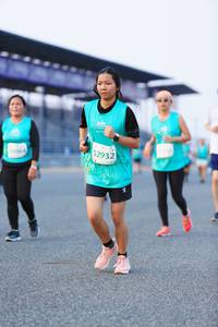 BIB: 2932, 0964
                            <button type="button" onclick="openModal(10484914)" class="btn btn-primary btn-sm float-right btn-popup" data-toggle="modal" data-target=".modal-high-quality">
                        <i class="fas fa-shopping-cart"></i> Add to Cart
                    </button>
                                            <button type="button" onclick="isThisMe(10484914, true)" class="btn btn-success btn-sm float-right btn-popup btn-isme hidden" data-toggle="tooltip" data-placement="bottom" title="นี่คือรูปของคุณใช่ไหม คลิกที่นี่เพื่อเอาเข้าอัลบั้ม">
                        <i class="fas fa-plus"></i> Add to album
                    </button>
                    <button type="button" onclick="isThisMe(10484914, false)" class="btn btn-warning btn-sm float-right btn-popup btn-isnotme hidden">
                        <i class="fas fa-ban"></i> Remove from album
                    </button>